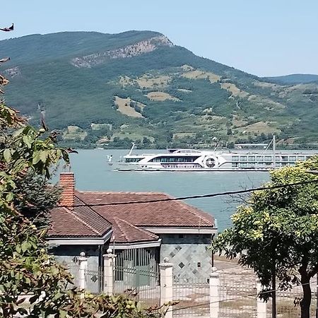 Ferienwohnung Sobe Lara Donji Milanovac Exterior foto